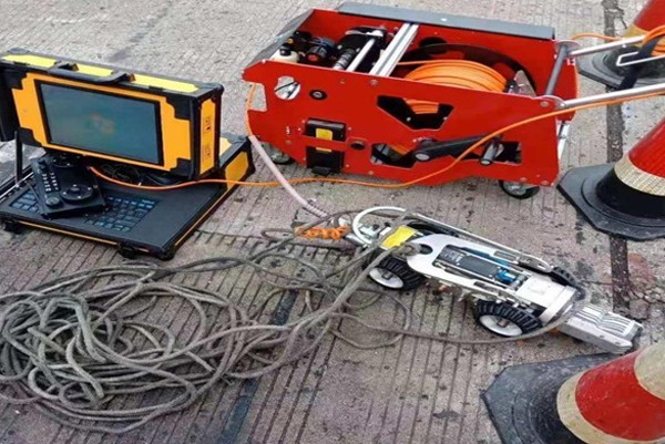 青山CCTV管道检测机器人